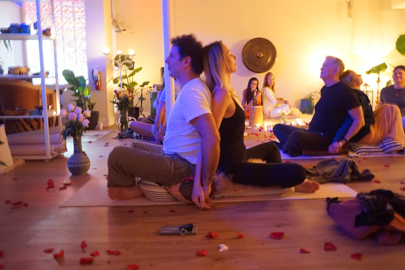 Couples working in pairs at one of Jeff's retreats